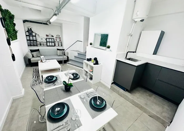 Central Lisbon Studio, Great Central Location